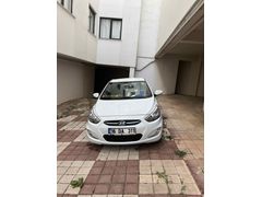 Sahibinden Hyundai Accent Blue 1.6 CRDI Mode Plus 2015 Model 