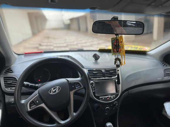 Sahibinden Hyundai Accent Blue 1.6 CRDI Mode Plus 2015 Model 