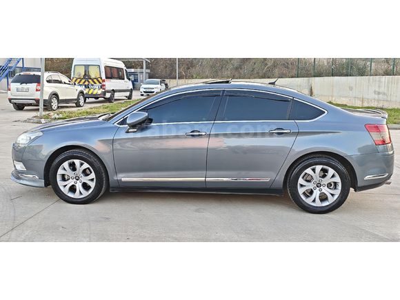 ağır bakımları yeni nadir kalanlardan sunrooflu otomatik c5