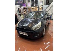 Sahibinden Kia Rio 1.4 CRDi Fancy 2013 Model İzmir 206.000 km Siyah