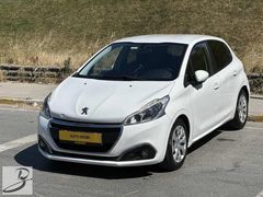 AUTO BEDİR'DEN 2015 MODEL PEUGEOT 208 DİZEL OTOMATİK 137BİN KMDE