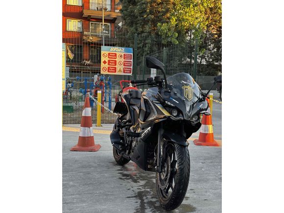 Sahibinden Bajaj Pulsar 200 RS 