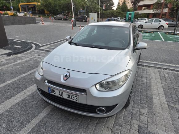 1 parça boyalı çok temiz 2012 model fluence