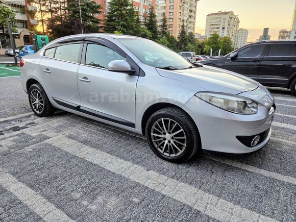 1 parça boyalı çok temiz 2012 model fluence