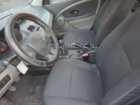 1 parça boyalı çok temiz 2012 model fluence