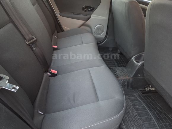 1 parça boyalı çok temiz 2012 model fluence