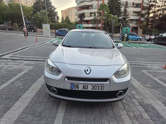 1 parça boyalı çok temiz 2012 model fluence