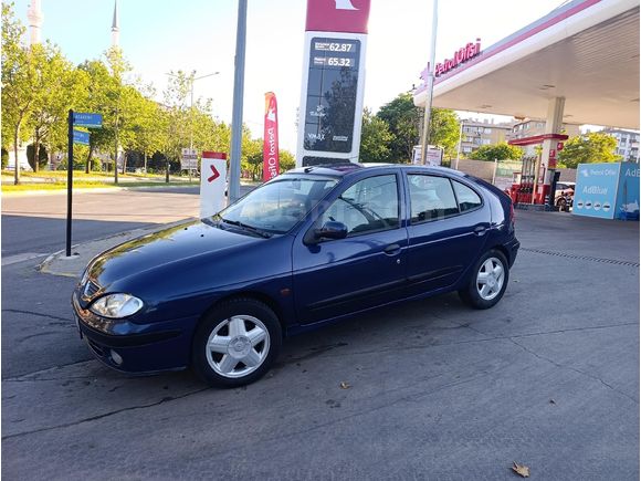 Sahibinden Renault Megane 1.6 Expression 2001 Model