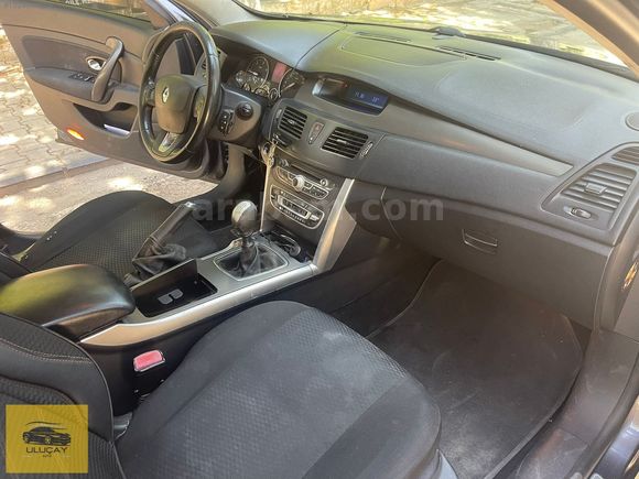 ULUÇAY AUTO DAN 2011 MODEL LATITUDE 1.5 DCİ EXPPRESSİON
