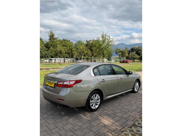 2011 MODEL 233000KM DİZEL RENAULT LATITUDE