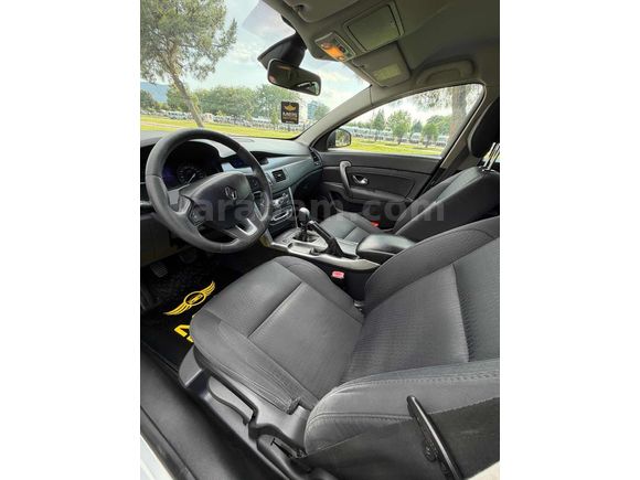 2011 MODEL 233000KM DİZEL RENAULT LATITUDE