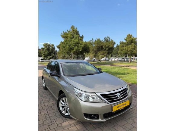2011 MODEL 233000KM DİZEL RENAULT LATITUDE