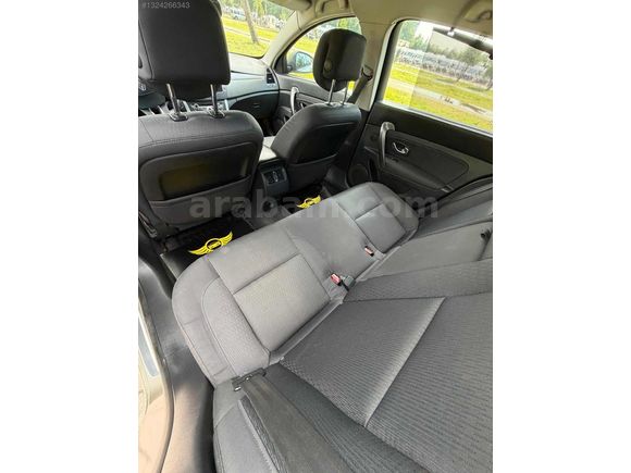 2011 MODEL 233000KM DİZEL RENAULT LATITUDE