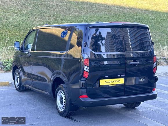 GALERİ 25'DEN 2024 MODEL FORD CUSTOM 320 S TREND FATURALI