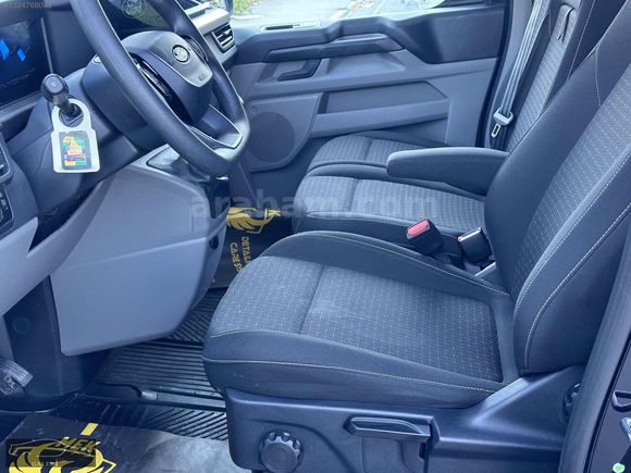 GALERİ 25'DEN 2024 MODEL FORD CUSTOM 320 S TREND FATURALI