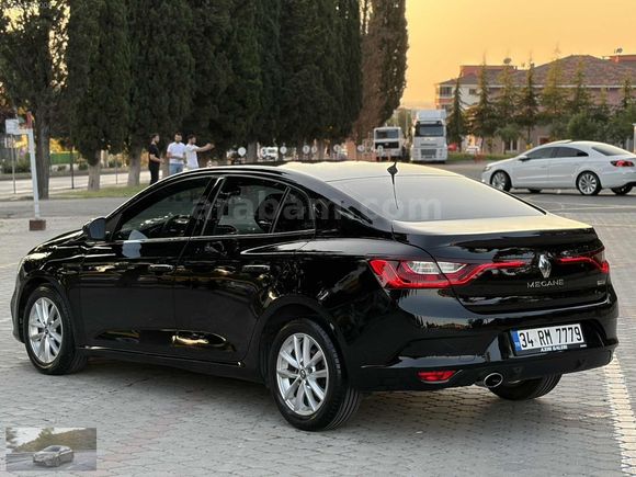 2017 ÇIKIŞLI RENAULT MEGANE TOUCH 1.2 Tce (130 HP) OTOMATİK