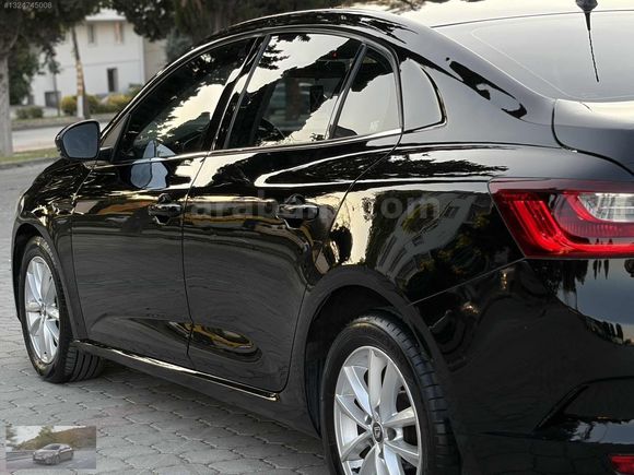 2017 ÇIKIŞLI RENAULT MEGANE TOUCH 1.2 Tce (130 HP) OTOMATİK