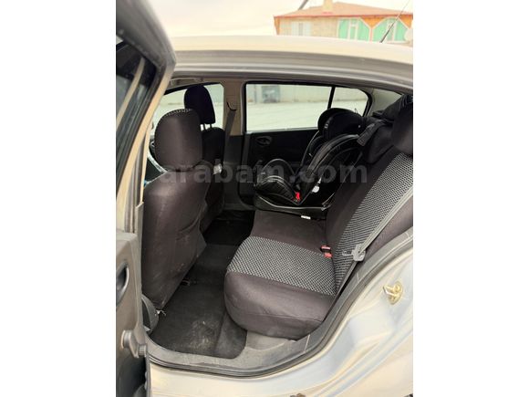 Sahibinden Renault Megane 1.6 Authentique 2004 Model