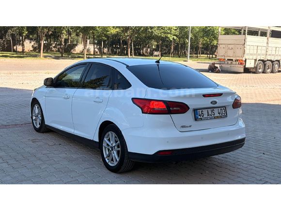 2015 Ford Focus  otomatik 1.5 TDCi 189 binde Trend X
