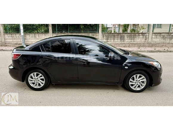 2012 MODEL MAZDA 3 1.6 DİZEL 1 PARÇA BOYALI BAKIMLI TERTEMİZ