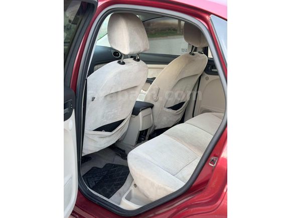 Sahibinden Ford Focus 1.6 Ghia 2005 Model