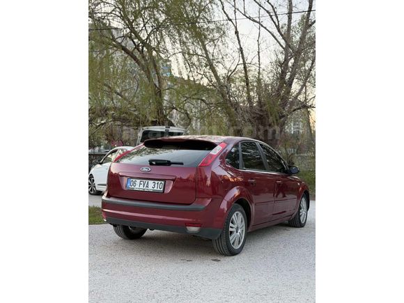 Sahibinden Ford Focus 1.6 Ghia 2005 Model