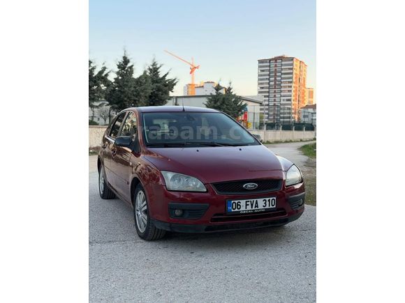 Sahibinden Ford Focus 1.6 Ghia 2005 Model