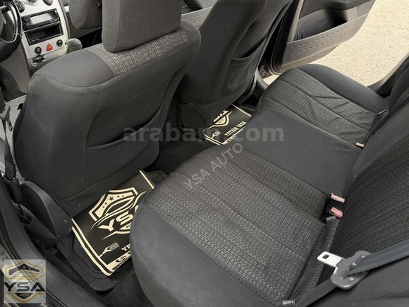 YSA AUTO'DAN RENAULT MEGANE 1.5 DCİ EXPRESSİON