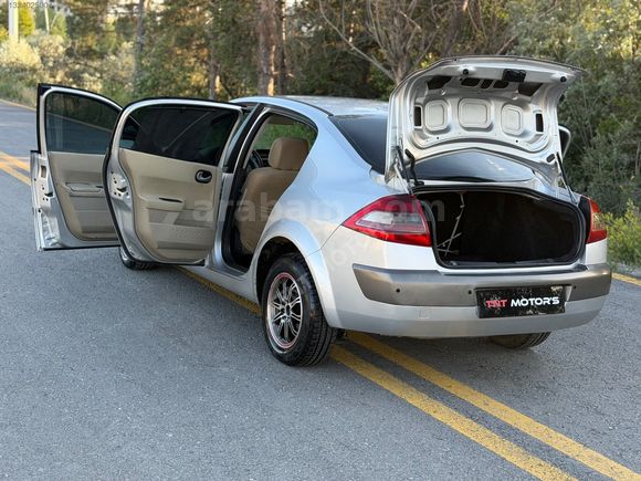 2009 MODEL EXPRESSİON OTOMATİK EMSALSİZ TEMİZLİKTE
