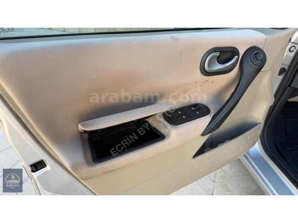 ECRİN BYE'dan DEĞİŞENSİZ OTOMATİK MEGANE