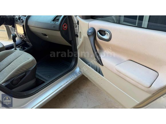 ECRİN BYE'dan DEĞİŞENSİZ OTOMATİK MEGANE