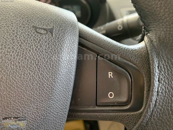 OTOMATİK VİTES 2012 MEGANE 3 EXPRESİON 1.5 DCİ/DİG.KLİMA/HIZ.SAB