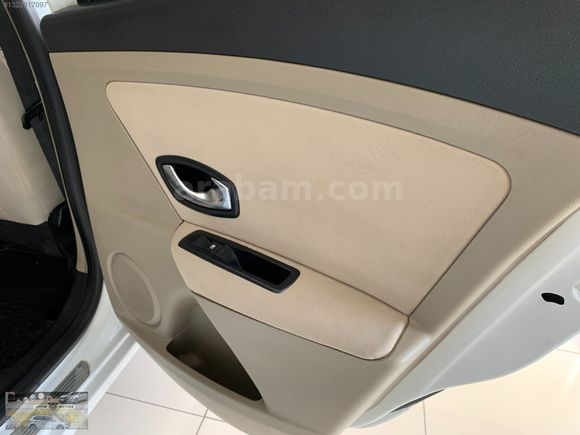 OTOMATİK VİTES 2012 MEGANE 3 EXPRESİON 1.5 DCİ/DİG.KLİMA/HIZ.SAB