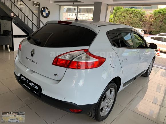 OTOMATİK VİTES 2012 MEGANE 3 EXPRESİON 1.5 DCİ/DİG.KLİMA/HIZ.SAB