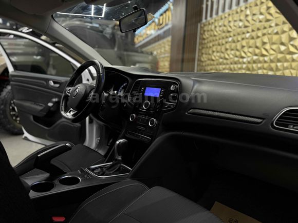 Galeriden Renault Megane 1.5 dCi Touch 2018 Model İstanbul
