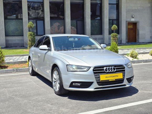 2012 MODEL AUDİ A4 2.0 TDİ 177 LİK DEĞİŞENSİZ ÇOK TEMİZ