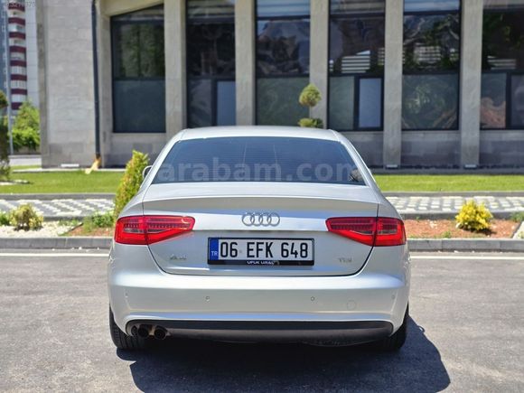 2012 MODEL AUDİ A4 2.0 TDİ 177 LİK DEĞİŞENSİZ ÇOK TEMİZ