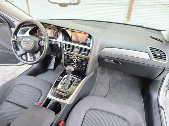 2012 MODEL AUDİ A4 2.0 TDİ 177 LİK DEĞİŞENSİZ ÇOK TEMİZ
