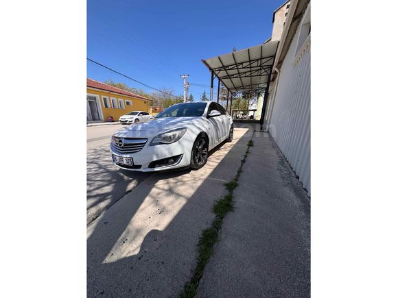 Sahibinden Opel Insignia 2.0 CDTI Edition Elegance 2013 Model 