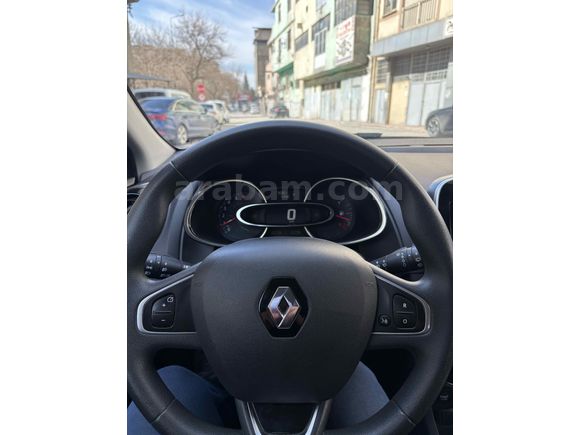 Sahibinden Renault Clio 0.9 TCe Touch 2020 Model 
