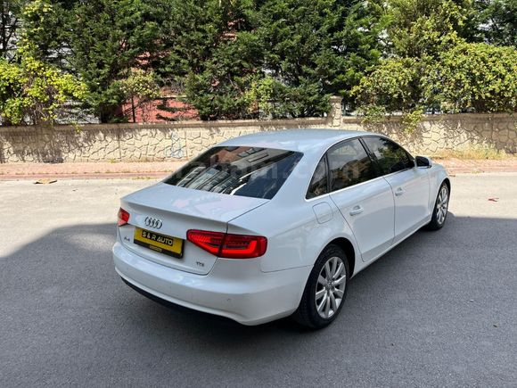 S&R AUTO 2012 MODEL DEĞİŞENSİZ OTOMATİK AUDİ A4