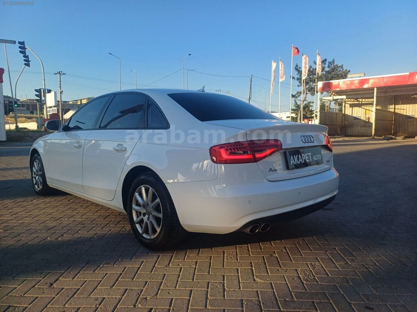 Galeriden Audi A4 Sedan 2.0 TDI 2014 Model Kütahya 176.000 km Beyaz 7