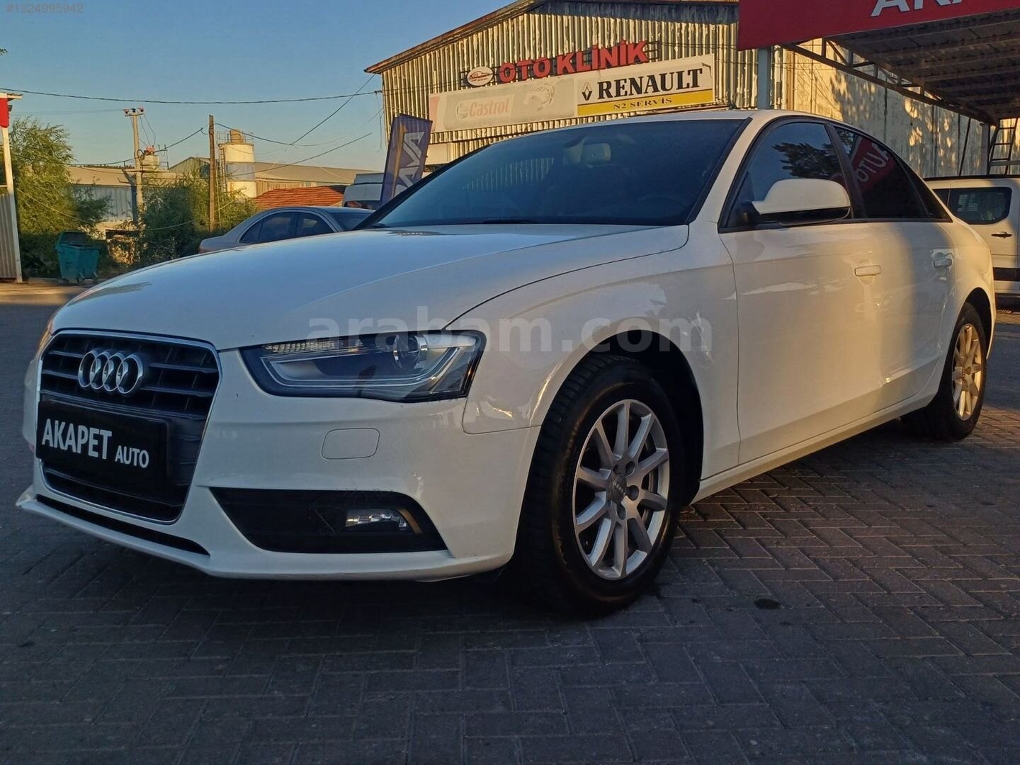 Galeriden Audi A4 Sedan 2.0 TDI 2014 Model Kütahya 176.000 km Beyaz 4