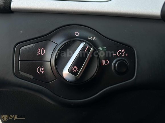AUDİ A4 SEDAN 2.0 TDI MULTİTRONİC BOYASIZ DEĞİŞENSİZ