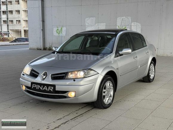 İLK EL HATASIZ MEGANE 1.6 PRİVİLEGE CAM TAVAN 121.000 KM