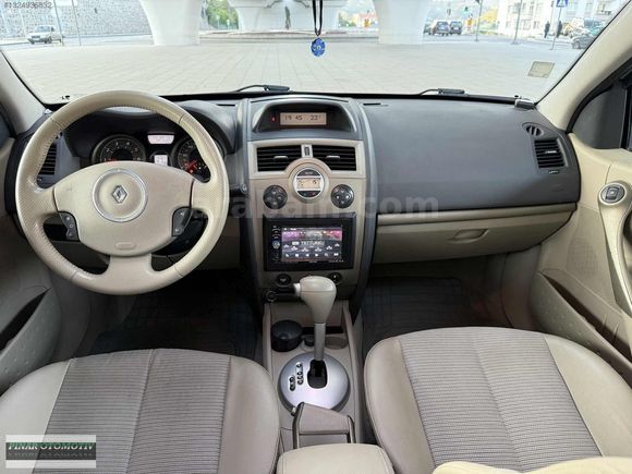 İLK EL HATASIZ MEGANE 1.6 PRİVİLEGE CAM TAVAN 121.000 KM