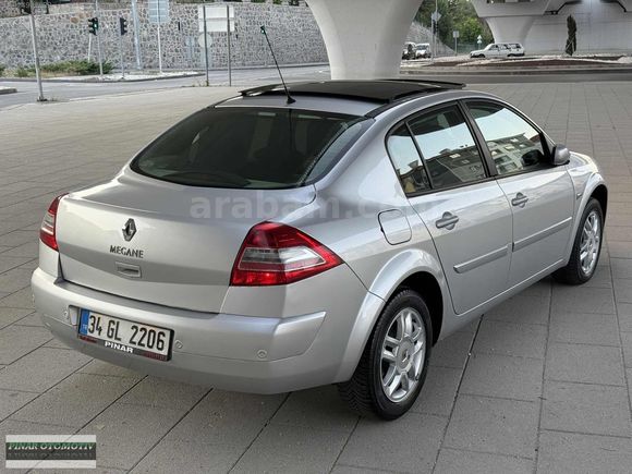 İLK EL HATASIZ MEGANE 1.6 PRİVİLEGE CAM TAVAN 121.000 KM