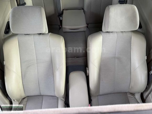 İLK EL HATASIZ MEGANE 1.6 PRİVİLEGE CAM TAVAN 121.000 KM