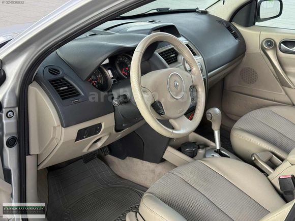 İLK EL HATASIZ MEGANE 1.6 PRİVİLEGE CAM TAVAN 121.000 KM