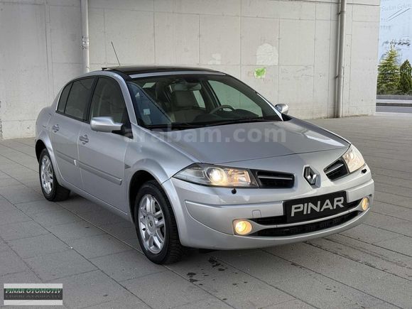 İLK EL HATASIZ MEGANE 1.6 PRİVİLEGE CAM TAVAN 121.000 KM